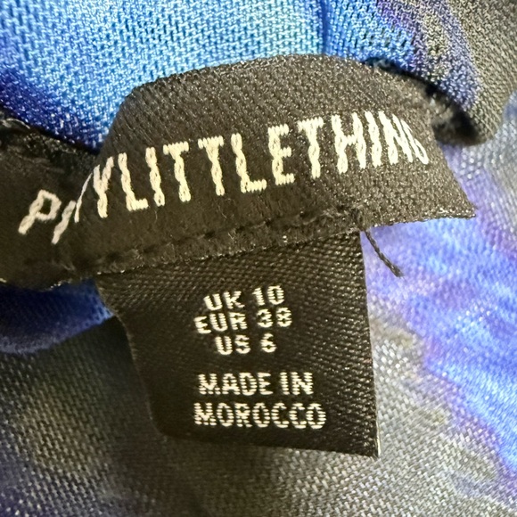 NWT:PrettyLittleThing Abstract Print Mesh Cut Out Flared Sleeve Bodycon Dress - Picture 9 of 10